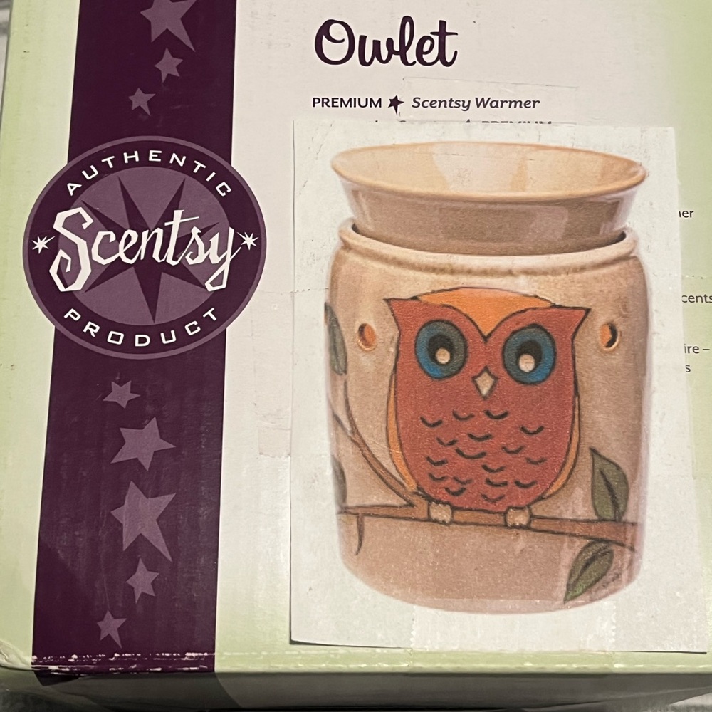 Scentsy Owlet Warmer - Tan and Orange